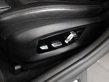 BMW Řada 5 M550i xDrive - náhled 16