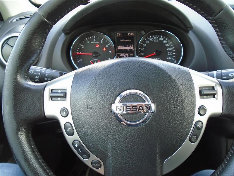 Nissan Qashqai 1,6   1.6.LPG - fotka 25 z 26