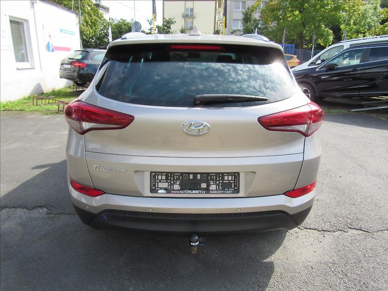 Hyundai Tucson 1,6 GDi 97kW Premium - fotka 5 z 32