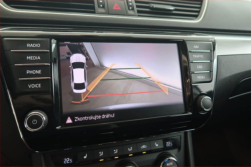Škoda Superb (2016) 2.0 TSI, Automat, Navi - fotka 16 z 20