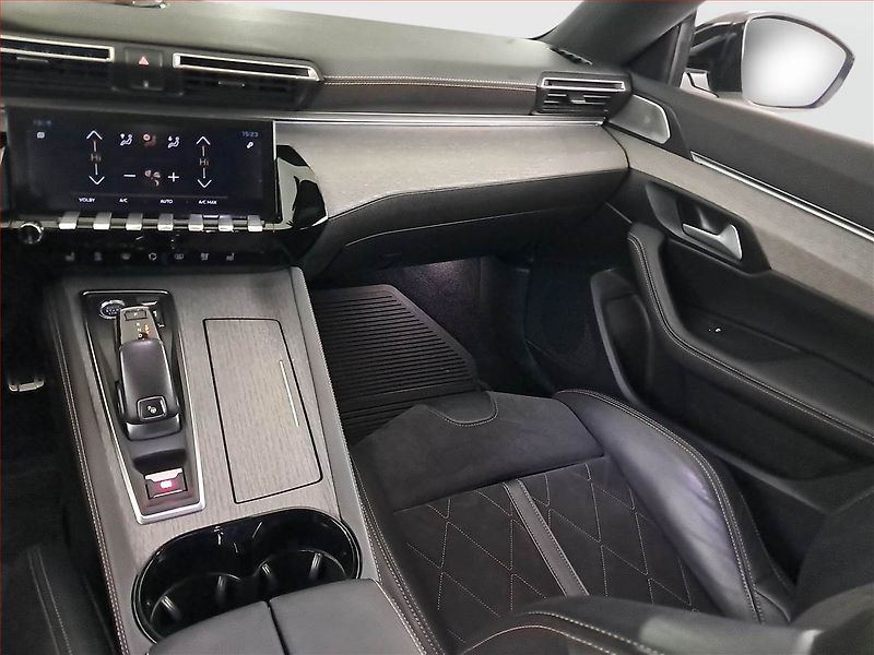 Peugeot 508 (2019) 1.6 PureTech, Automat, Kůže - fotka 8 z 25