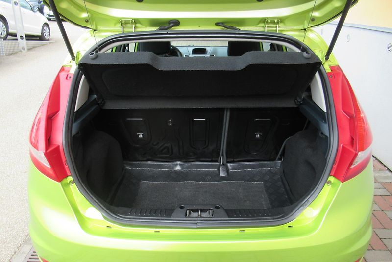 Ford Fiesta 1.25i SADA KOL - fotka 16 z 18