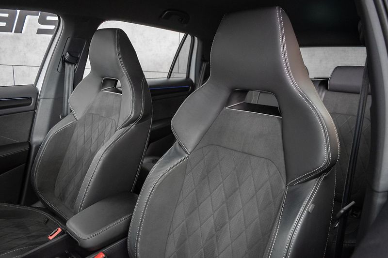 Škoda Kodiaq 2.0 TDI SPORTLINE*TAŽNÉ*ČR 1.M - fotka 18 z 49
