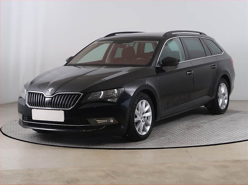 Škoda Superb (2019) Ambition Plus 2.0 TDI, Automat - fotka 2 z 18