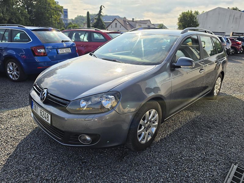 Volkswagen Golf Variant 1.6 TDi  - fotka 2 z 19