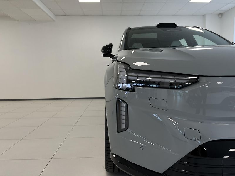 Volvo EX90 (2025) - fotka 12 z 33