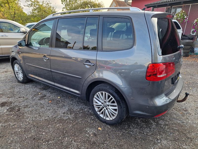 Volkswagen Touran 2,0TDI 103KW CUP NAVI TAŽNÉ  - fotka 6 z 18