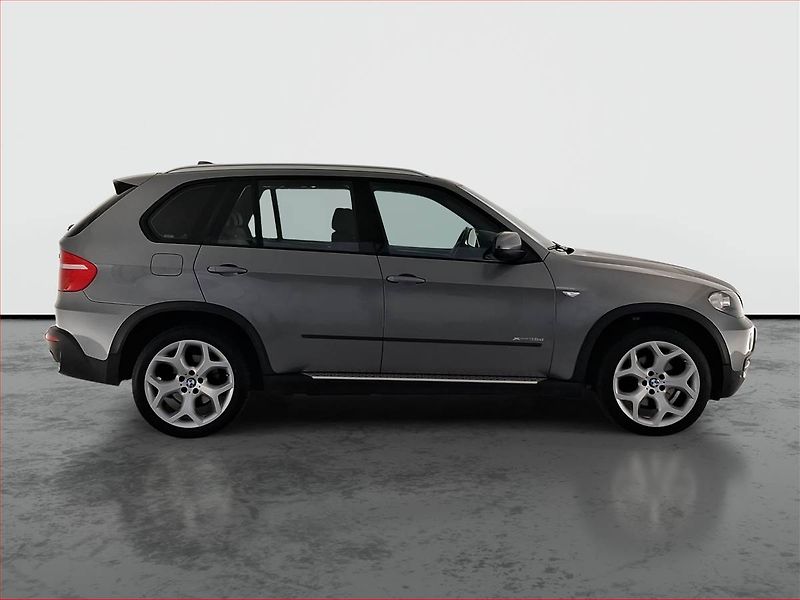 BMW X5 (2009) xDrive35d - fotka 6 z 23