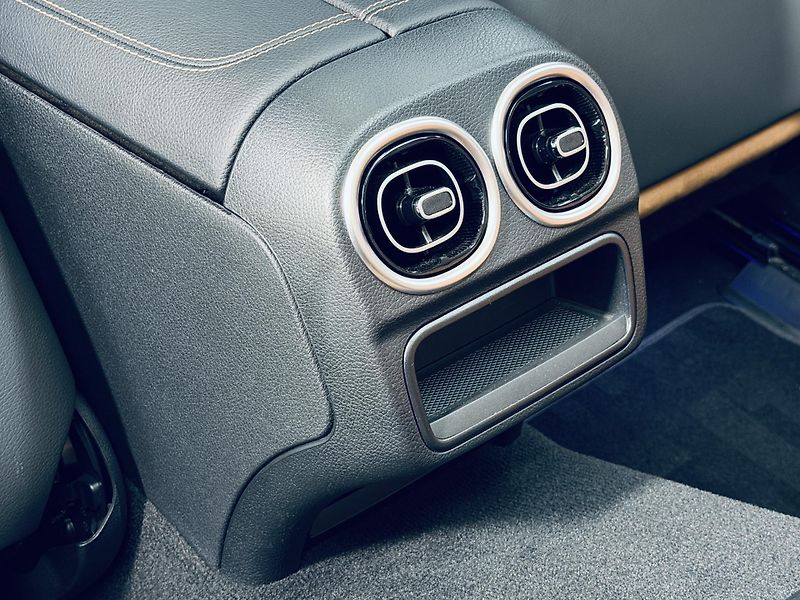 Mercedes-Benz CLE (2024) 300*AMG*4M*ZÁRUKA*CABRIO - fotka 36 z 41