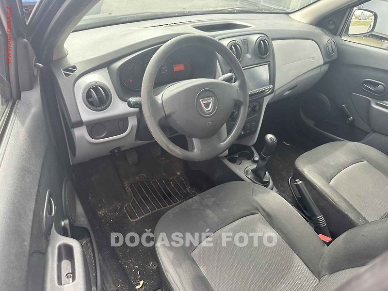 Dacia Logan (2013) 1.2i, ČR - fotka 3 z 3
