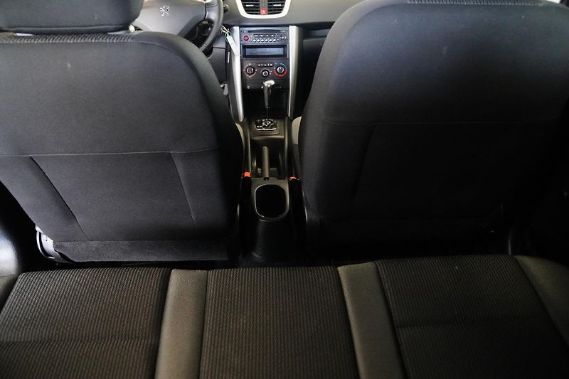 Peugeot 207 - fotka 17 z 19
