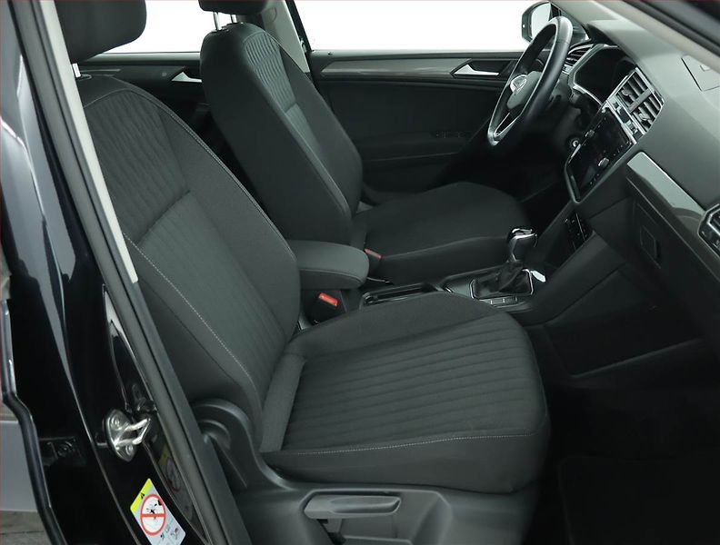 Volkswagen Tiguan Allspace (2022) Life 2.0 TDI - fotka 9 z 17