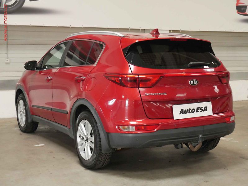 Kia Sportage (2017) 1.6 GDI, ČR, Navi, LED, AC - fotka 4 z 22