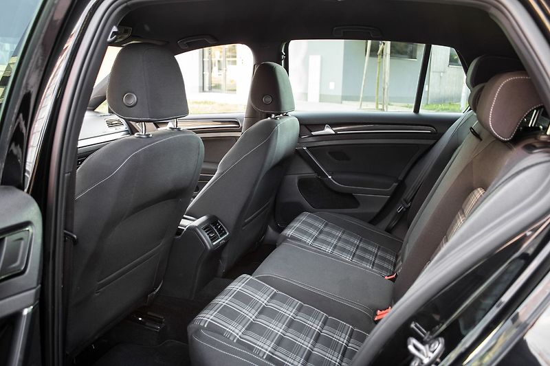 Volkswagen Golf - fotka 30 z 30