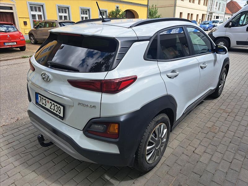 Hyundai Kona 1,0 T-GDI - fotka 10 z 56