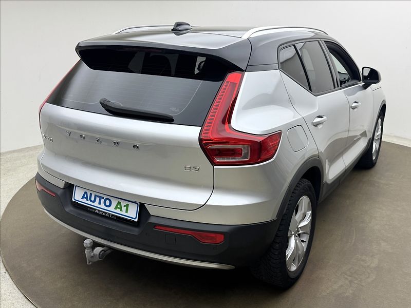 Volvo XC40 2,0 D3 AUTOMAT VÝHŘEV TAŽNÉ - fotka 4 z 41