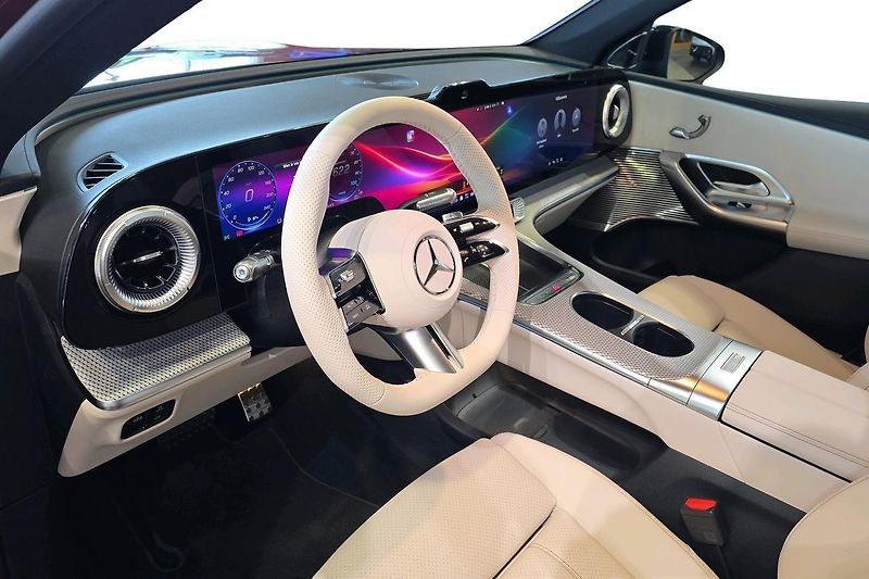 Mercedes-Benz GLC 400 4M AMG Premium Pano Taž - fotka 8 z 14