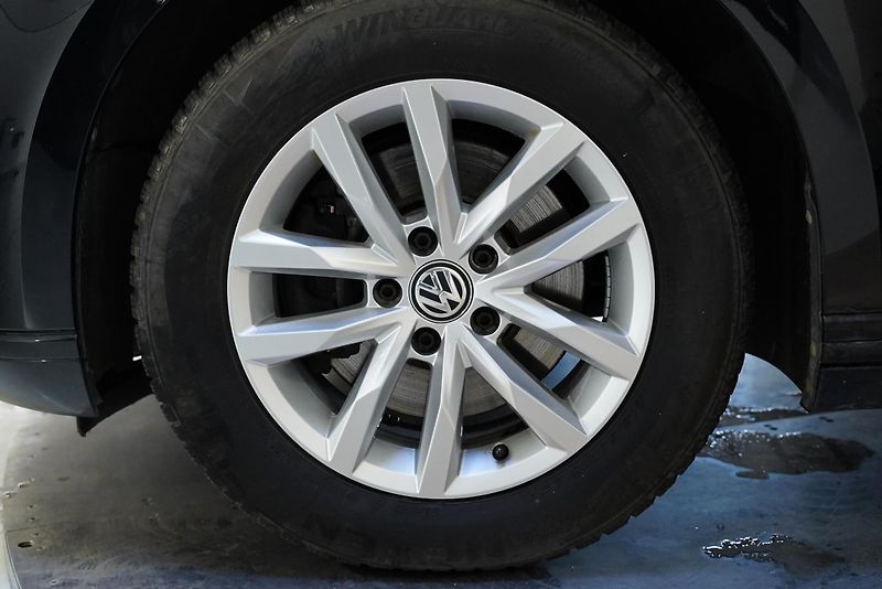 Volkswagen Passat - fotka 10 z 28