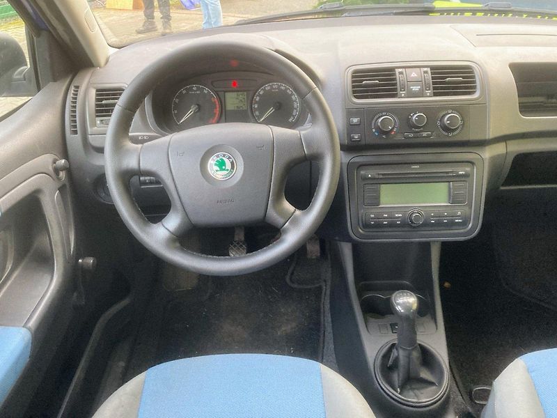 Škoda Fabia 1,2 HTP (51kW)*KLIMATIZACE* - fotka 8 z 14