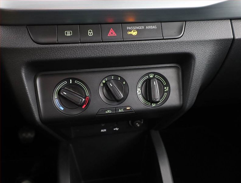 Škoda Fabia (2017) 1.2 TSI, Park. senzory - fotka 9 z 16