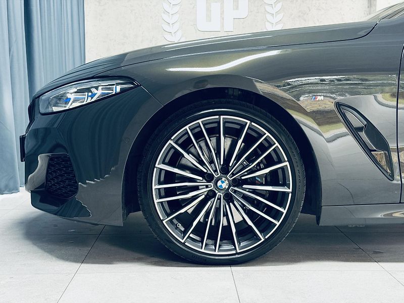 BMW Řada 8 (2021) 840d*xDRIVE*HUD*NEZ.TOP*PANO - fotka 12 z 39