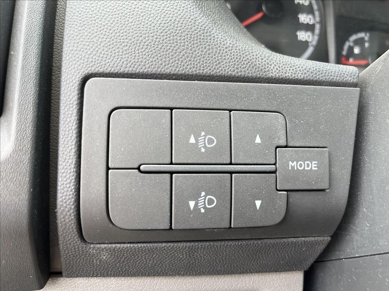 Fiat Ducato 2.2 JTD L1H1 NOVÉ PNEU VSTŘIKY - fotka 17 z 28