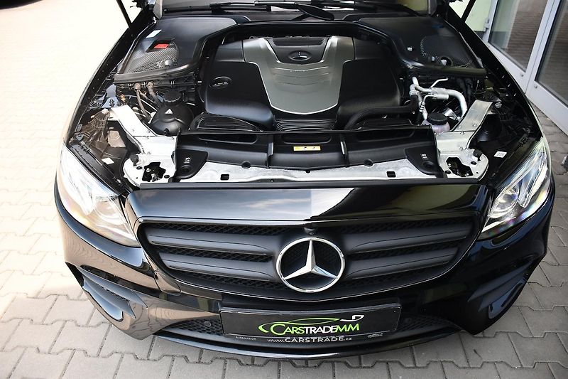 Mercedes-Benz Třídy E 350D AMG K360° HEAD-UP - fotka 48 z 51