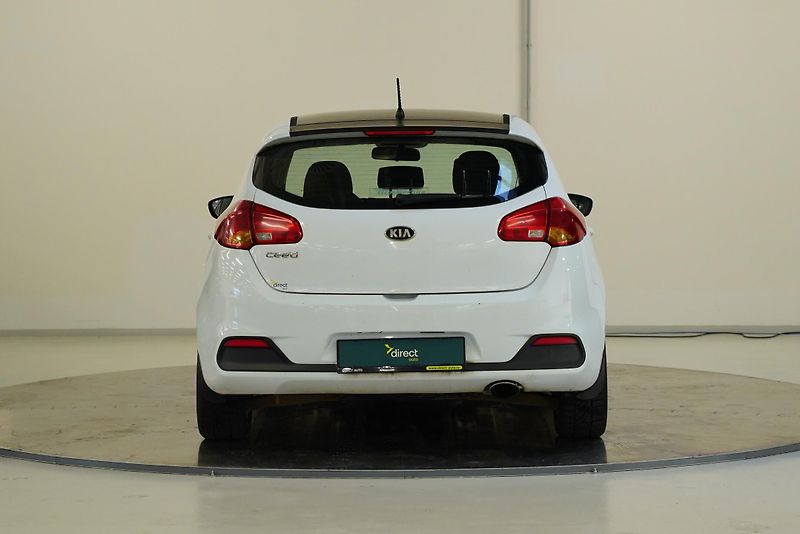 Kia Ceed - fotka 6 z 25