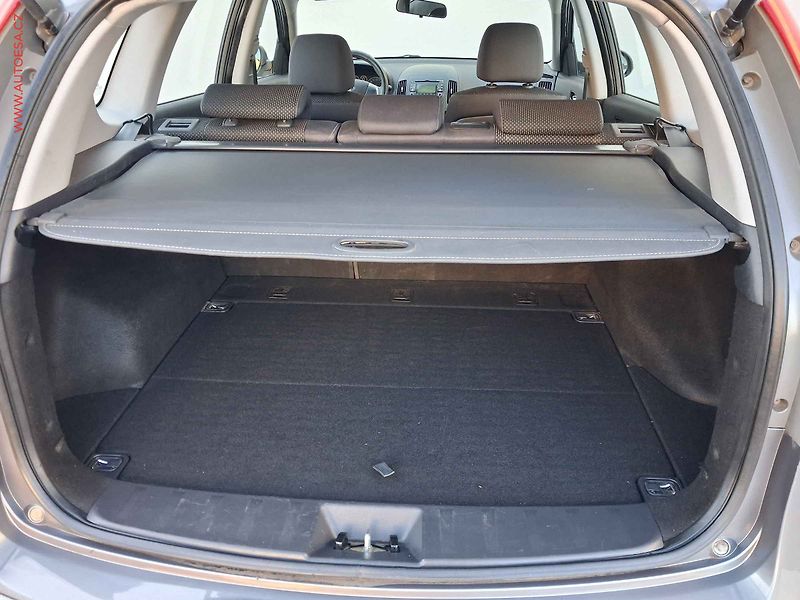 Hyundai i30 (2012) 1.6 dCi, 1.maj,ČR, AC, STK6 - fotka 7 z 15