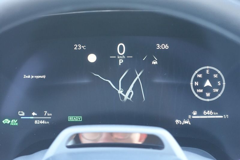 Lexus RX 450h plus RX450h+ Plug-in Luxury Panoram - fotka 34 z 43