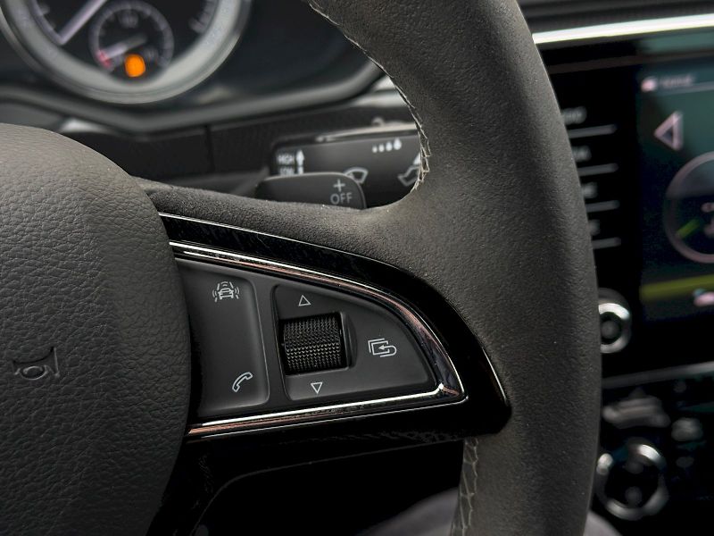Škoda Superb (2019) 2.0 TSI  200 kW DSG 4x4 SportL - fotka 13 z 26