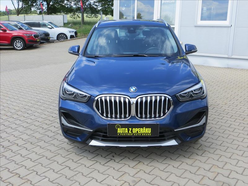 BMW X1 1,5 i sDrive AUT LED Navi ČR - fotka 2 z 27