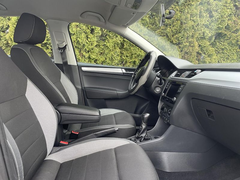 Škoda Rapid (2017) 1.0 TSI 70 KW AMBITION - fotka 12 z 17