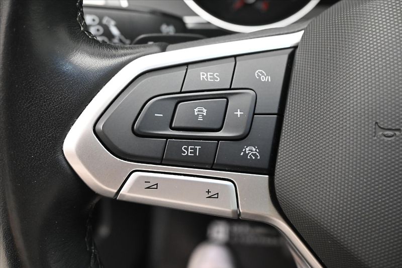 Volkswagen Passat 2,0 TDI 110 kW DSG Business Zá - fotka 24 z 32