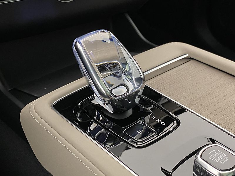Volvo XC90 (2026) T8 AWD Plug-in BRIGHT PLUS 7m - fotka 38 z 71