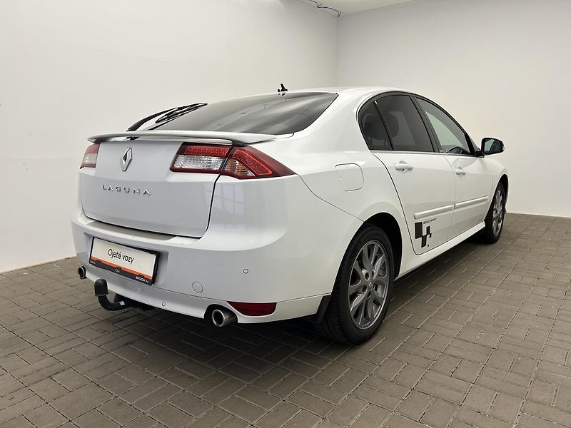 Renault Laguna 2.0 dCi Dynamic - fotka 2 z 22