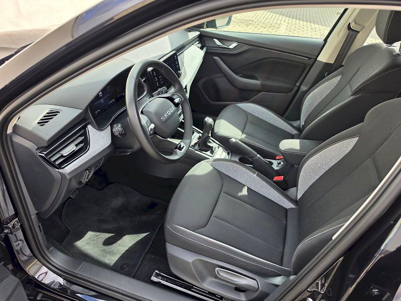 Škoda Kamiq (2025) 1,0TSI 85KW SELECTION - fotka 21 z 31