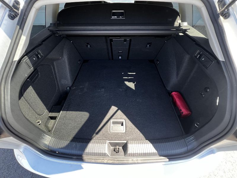 Volkswagen Golf 2.0TDI 110kW DSG 1.Maj DPH TZ - fotka 22 z 24