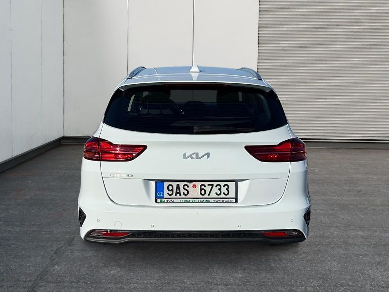 Kia Ceed (2023) SPIN 1.0T-GDI 74kW CZ DPH - fotka 5 z 11