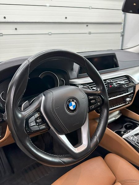 BMW Řada 5 (2019) spolehlivé a bezpečné auto - fotka 6 z 6