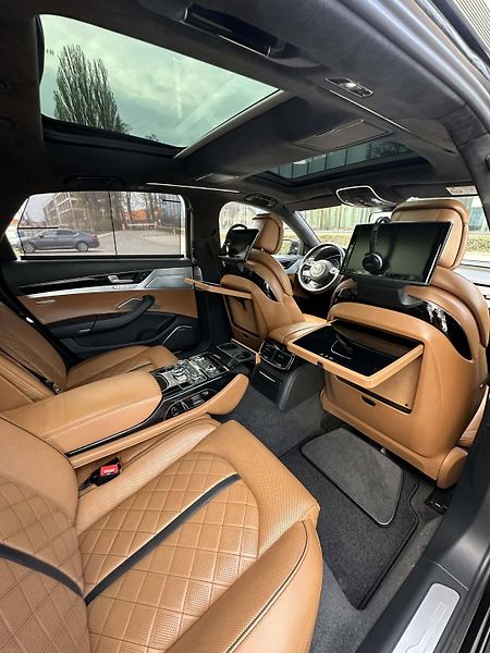 Audi A8 (2014) Long - fotka 13 z 31