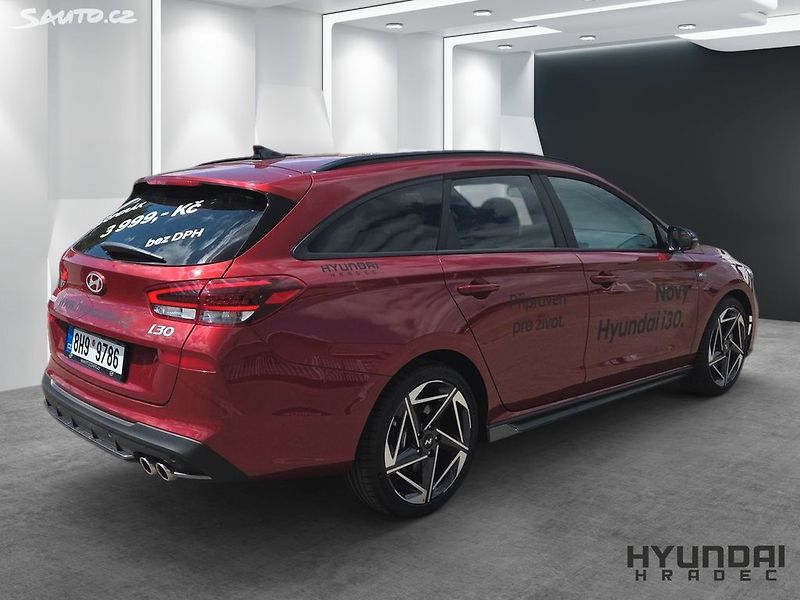 Hyundai i30 1,6 T-GDI DCT N LINE - fotka 2 z 12