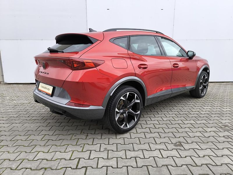 Cupra Formentor DSG 4WD 2,0 TSi / 140 kW - fotka 2 z 23