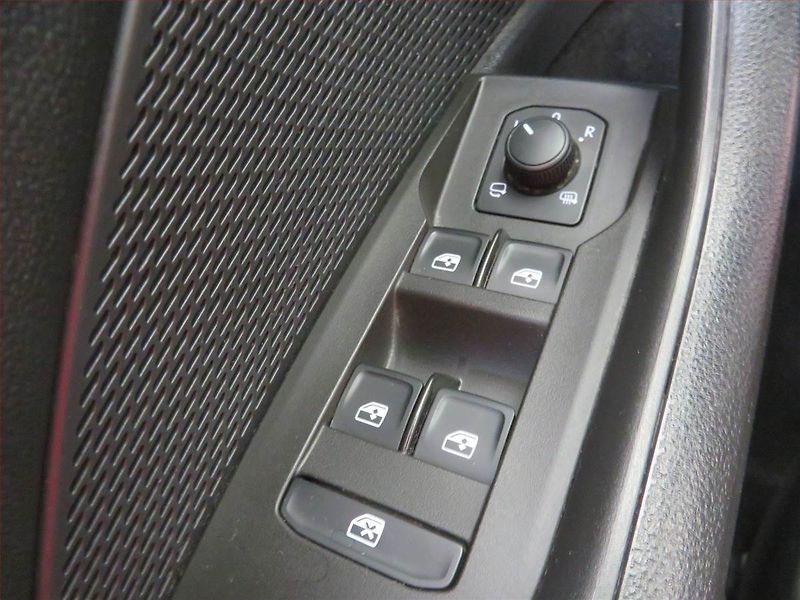 Škoda Octavia (2020) 2.0 TDI, Automat, Navi - fotka 17 z 17