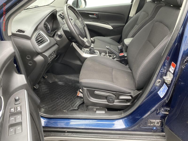 Suzuki SX4 (2016) 1.4 i 4x4, 1.maj,ČR, AC - fotka 9 z 19