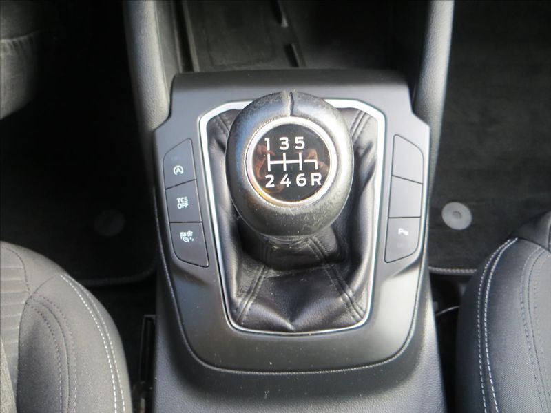 Ford Focus 1,0 EcoBoost 114kW Titanium ČR - fotka 14 z 25