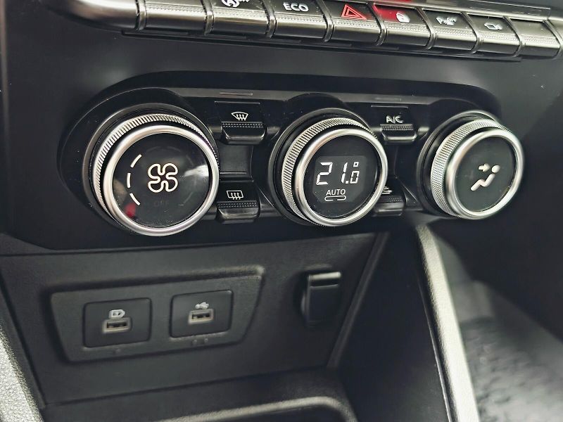 Dacia Duster (2022) 1,0 TCe 74 kW Extreme LPG - fotka 32 z 41