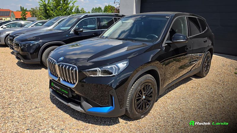 BMW iX1 (2023) xDrive30 | SOH BMS 99 % - fotka 2 z 9