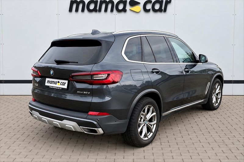 BMW X5 xDrive 195kW SERVISNÍ KNIHA ČR - fotka 6 z 17
