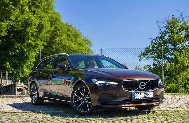 Volvo V90 - fotka 3 z 20